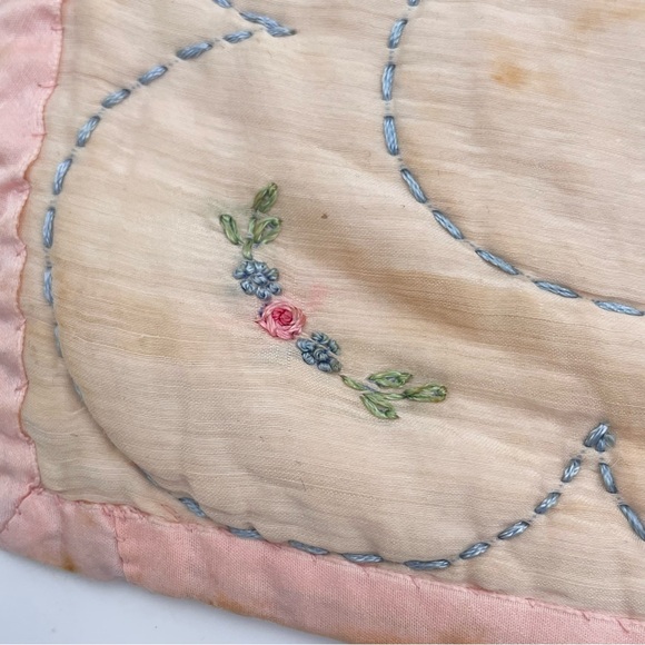 Vintage Baby Quilt Blanket Wounded Bird Handmade Embroidered Peach Pink Bow Girl - Picture 4 of 15